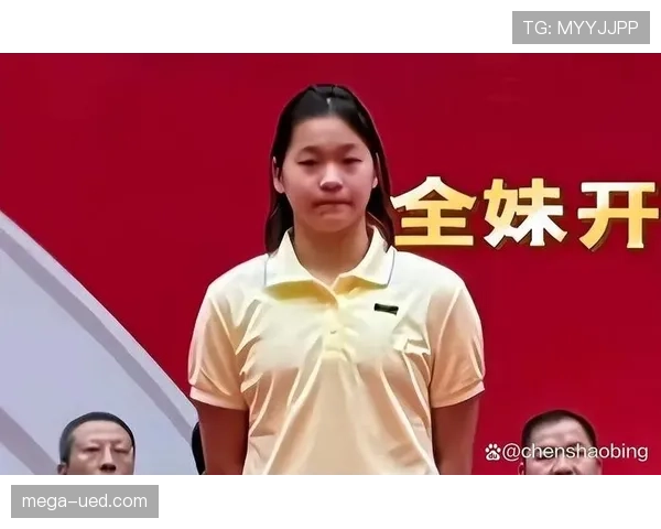 全红婵训练完偷偷吃炸鸡被教练抓包，这届冠军也太真实了吧